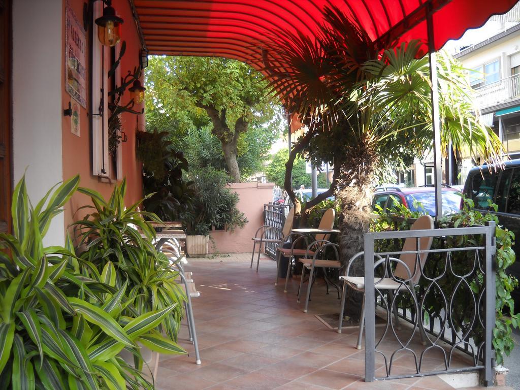 Hotel Vistamare Viserba Rimini Exterior photo