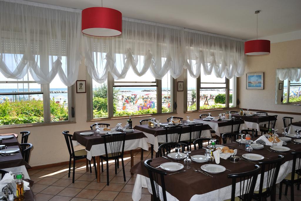Hotel Vistamare Viserba Rimini Exterior photo